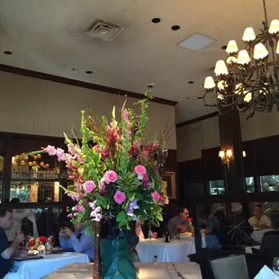 Beautiful setting &amp; elegant atmosphere！