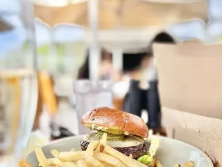 Nelson's