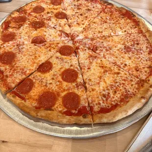 18&quot; half pepperoni