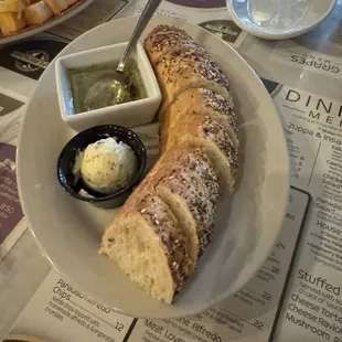 Everything bread with oil and butter.