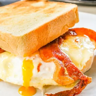 a bacon and egg sandwich