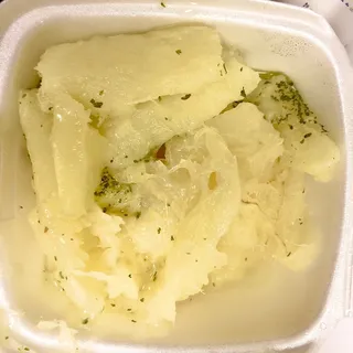 Yuca con Mojo