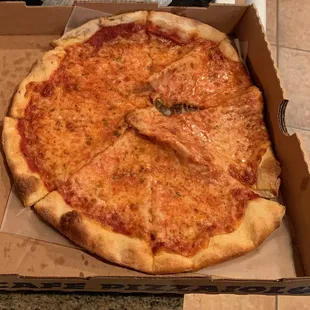 Pizza as delivered this evening.  Not sure how this happens.