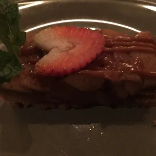 Pistachio-Apple Tort (warm)