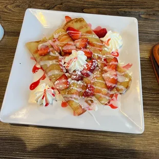 Strawberry n cream crepe