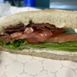 BLT
