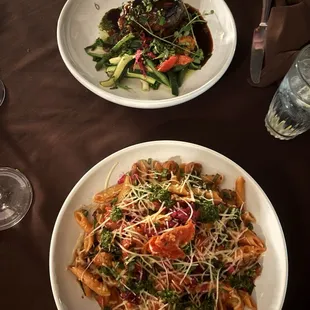 Filet mignon &amp; spicy Italian sausage penne pasta