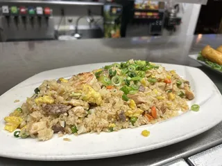 Manda Le Bar & Grill