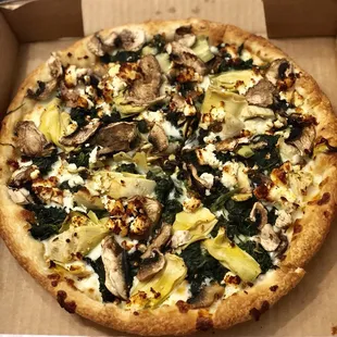 Spinach and Artichoke pizza (minus tomato and onion)
