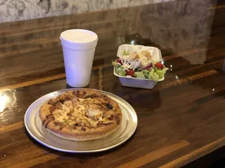 Breaux's Pizza and Wine Bar