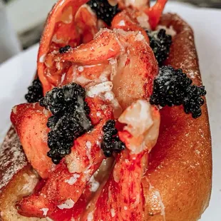 Lobster Roll w/Caviar