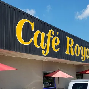 Large location with plenty of room inside