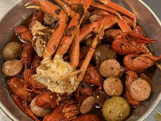 Juicy Tails -Fayetteville