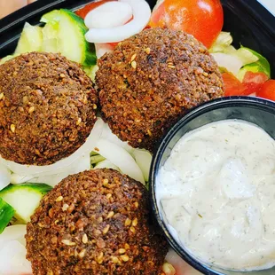 Falafel salad