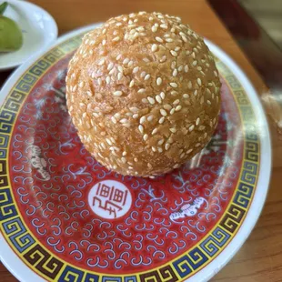 Fried Sesame ball ( mung bean filling).  More options available.