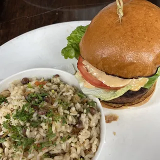 Veggie Burger (v)