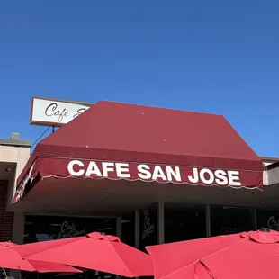 Main entrance into the Cafe.