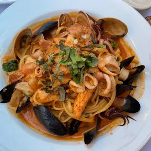 Seafood Cioppino