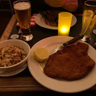 Schnitzel mit Spätzli