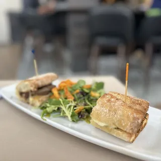 2 Lamb Sliders
