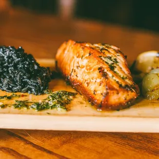 grilled seafood, grilled fish, fish, food, seafood