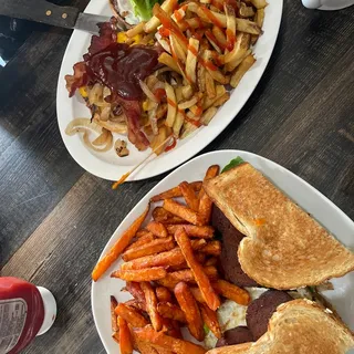 BBQ Bacon and Cheeseburger Lunch