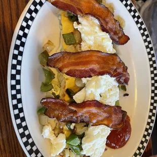 HOBO Breakfast with bacon, homefries, sub egg whites, cheese, peppers &amp; onions with the sausage gravy on the side