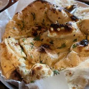 Garlic naan