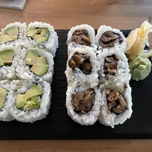 Avocado &amp; mushroom rolls