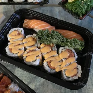 Spicy tuna roll and salmon nigiri
