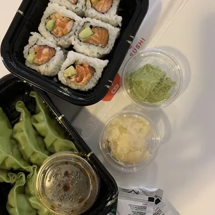 Spicy Salmon Roll