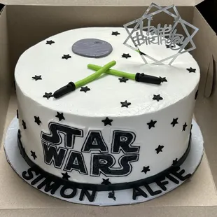 10&quot; Starwars themes cake