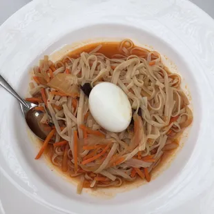 Entree of the day- noodle bowl. Very bland and boring, unfortunately