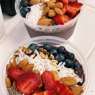 Açaí bowls for the win these babies are made to order! Order ahead www.cafetinto.shop