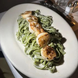 grilled shrimp with spinach alfredo (custom order)