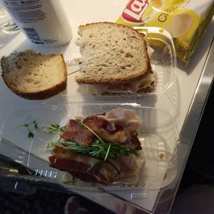 No avacado Aoili like advertised =( but big and comes with chips