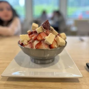 Strawberry cheesecake Bingsu