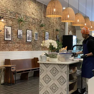 ramen and noodles, interior