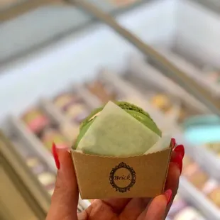 Strawberry Ice Cream Macaroon