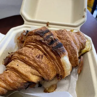 Bacon, Egg and Cheddar Croissant