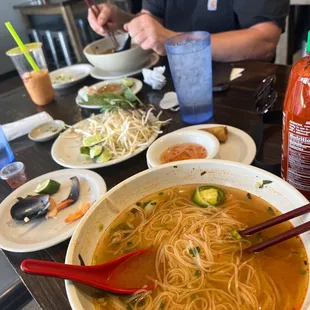 food, ramen and noodles