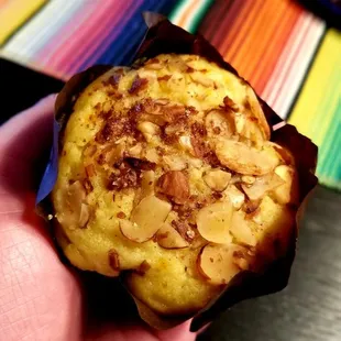 Almond saffron muffin..