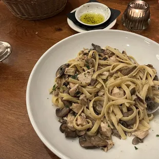 Mushroom Lovers Marsala Pasta, bread basket, olive oil and herbs