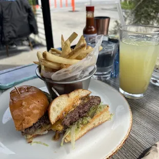 American Wagyu Cheese Burger