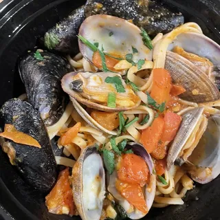 LINGUINE COZZE E VONGOLE