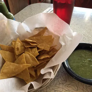 Chips & Salsa Verde