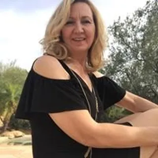 Karla R.