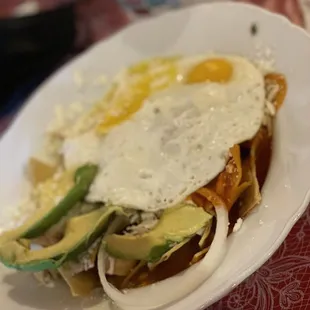 Red and green chicken chilaquiles