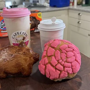 Horchata chai latte. Puerquito. White mocha strawberry cloud. Concha