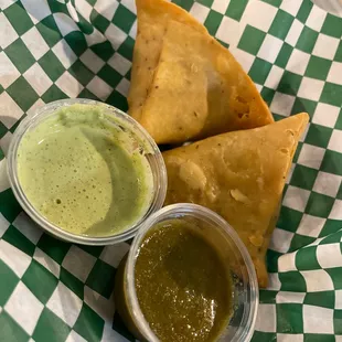 Veg samosa
